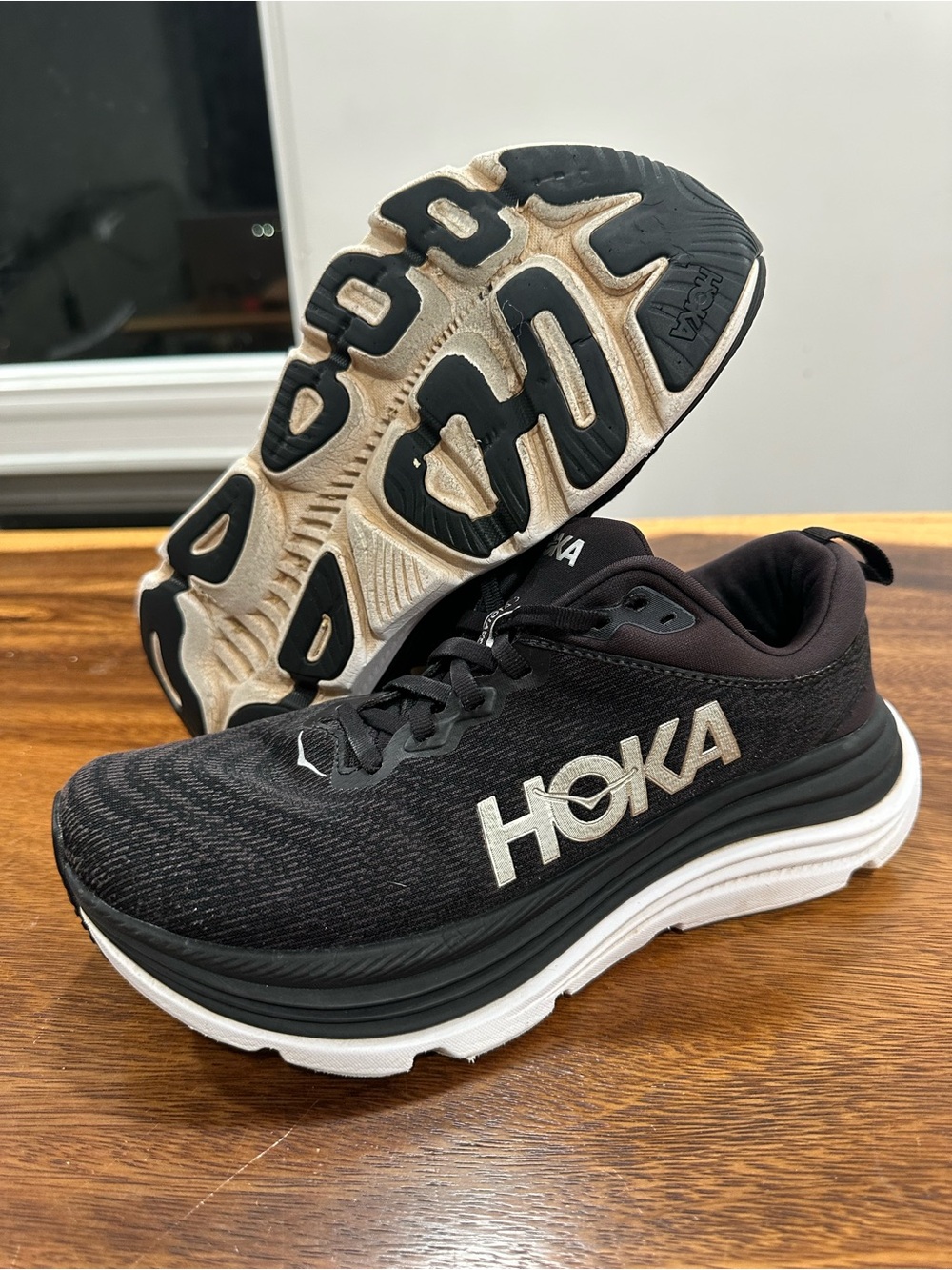Hoka One One Gaviota 5 Black White Running Shoes 1134270 BWHT Women’s 7.5B Walk